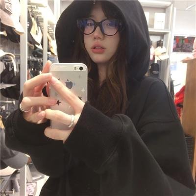 小鼓女